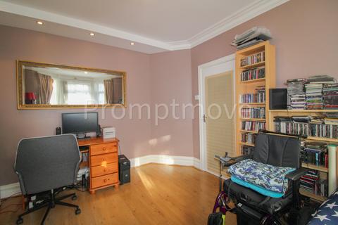 3 bedroom terraced house for sale, Highfield Road Luton LU4 8AZ