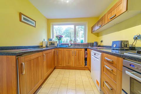 3 bedroom semi-detached house for sale, Worcester Close, Llanyravon, NP44