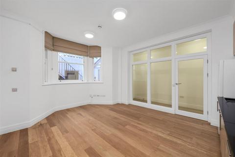 1 bedroom apartment to rent, Castletown Road, London W14