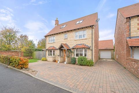 4 bedroom detached house for sale, Bourne Road, Grantham NG33