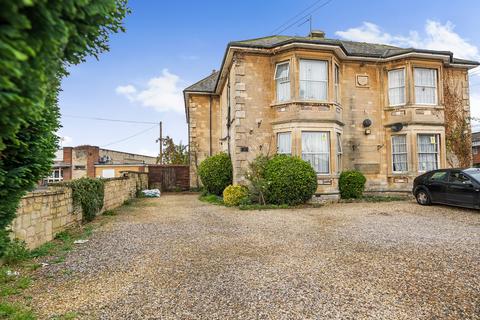 25 Beanacre Road, Melksham, SN12 8AQ