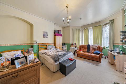 25 Beanacre Road, Melksham, SN12 8AQ