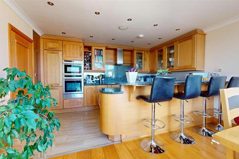 Lockburn House Eckweek Lane, Peasedown St John, Bath, BA2 8PH