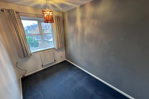 3 bedroom semi-detached house to rent, Laurel Way, Bottesford, NG13