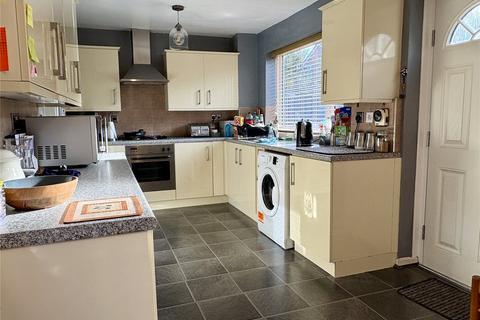 3 bedroom end of terrace house for sale, Bankside Close, Oldham, Greater Manchester, OL9