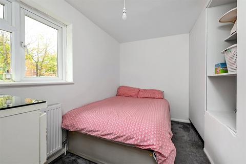 68 Field Lane, Frimley, Camberley, GU16 8JZ