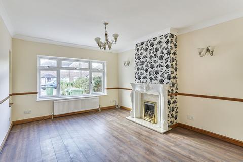 6 bedroom semi-detached house to rent, Long Lane Bexleyheath DA7