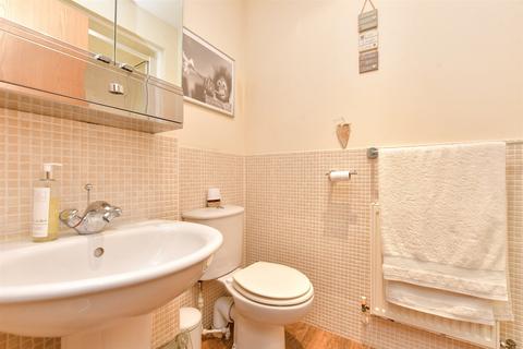 26 Stirling Drive, Caterham, CR3 5GB