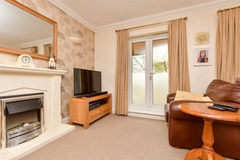 26 Stirling Drive, Caterham, CR3 5GB