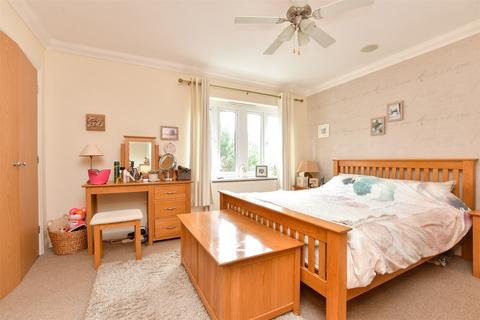 26 Stirling Drive, Caterham, CR3 5GB