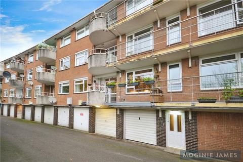 2 bedroom apartment for sale, Hillside Court, Ty-Gwyn Road, Penylan, CARDIFF