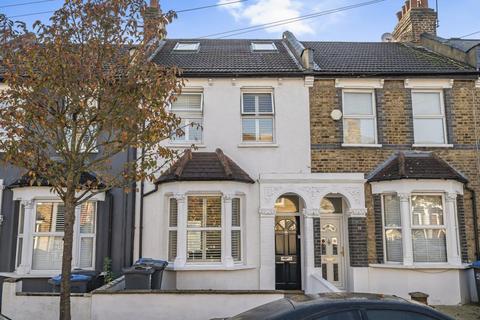 20 Dundee Road, London, SE25 4QJ