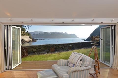 3 bedroom character property for sale, St. Catherines Cove, Fowey