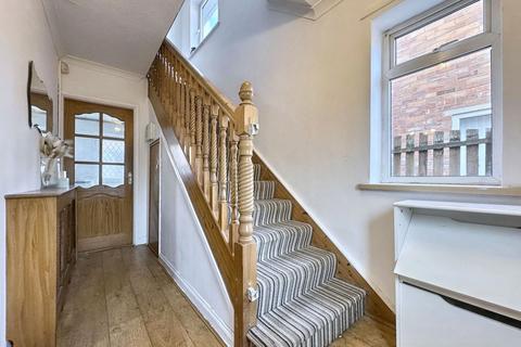 3 bedroom semi-detached house for sale, Somerset Road, Hebburn, Tyne and Wear, NE31 2DS