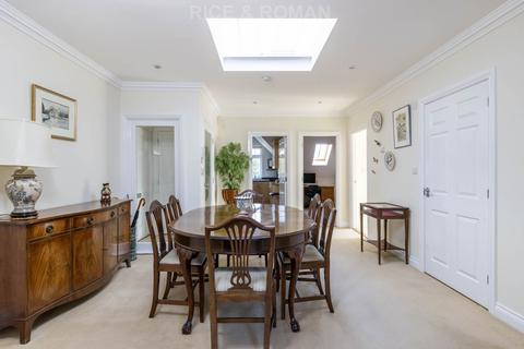 undefined, Horsham Road, Guildford GU5