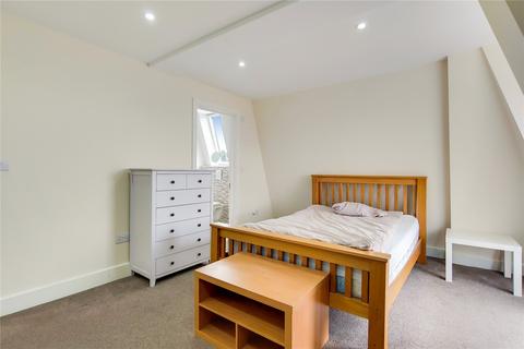 3 bedroom apartment to rent, 387 Camden Road, Holloway, London, N7