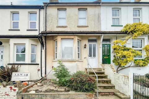 3 bedroom terraced house for sale, Roberts Road, Gillingham, Kent, ME8 0AZ