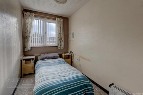 9 Balfour, Tamworth, B79 7BH