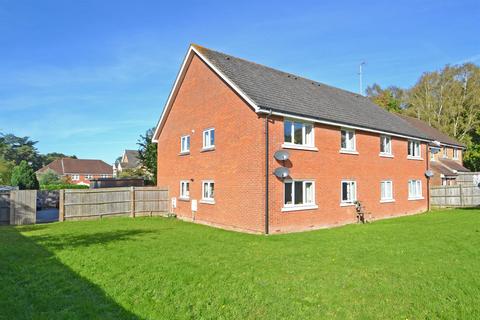 2 bedroom flat for sale, Storrington, Pulborough, West Sussex, RH20