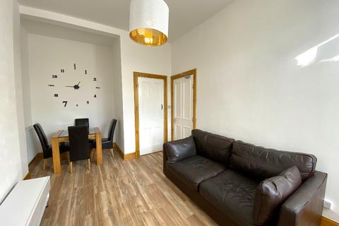 4 bedroom flat to rent, Polwarth Gardens, Polwarth, Edinburgh, EH11