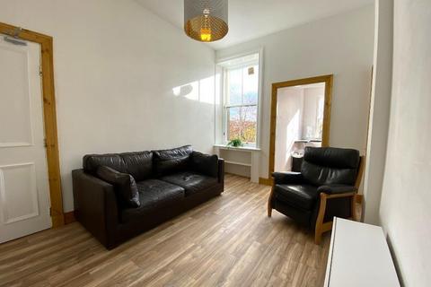 4 bedroom flat to rent, Polwarth Gardens, Polwarth, Edinburgh, EH11
