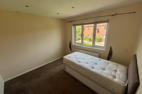 1 bedroom flat for sale, Peakes Croft, Bawtry, Doncaster