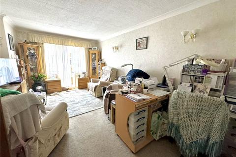 1 bedroom apartment for sale, Felix Road, Felixstowe, Suffolk