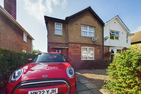 3 bedroom semi-detached house to rent, St Guthlac Street, Hereford HR1