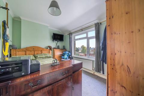 3 bedroom end of terrace house for sale, Gunn Road, Swanscombe, Kent, DA10