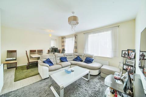 4 bedroom end of terrace house for sale, Regna Close, Rainham RM13