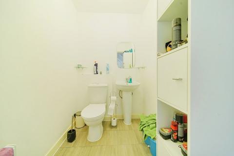 7 Regna Close, Rainham, RM13 9FQ