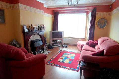 3 bedroom property to rent, Everest Road, Weymouth DT4