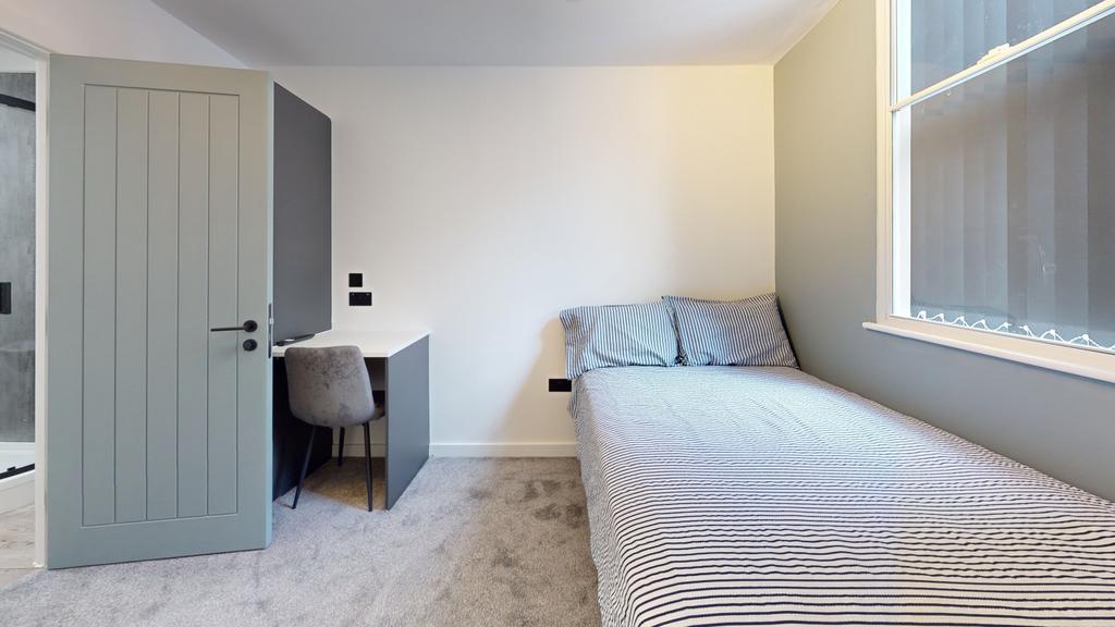 Lower-Pavement-Flat-9-Bedroom(4)