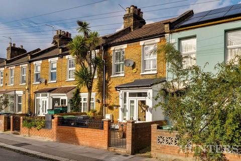 12 Halefield Road, London, N17 9XR