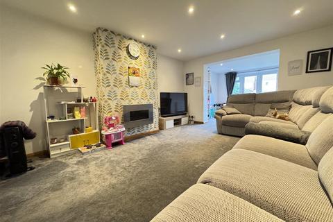 44 Claverdon Drive, Great Barr, Birmingham, B43 5HP
