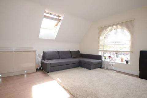 2 bedroom apartment for sale, St. Leonards Road, Windsor