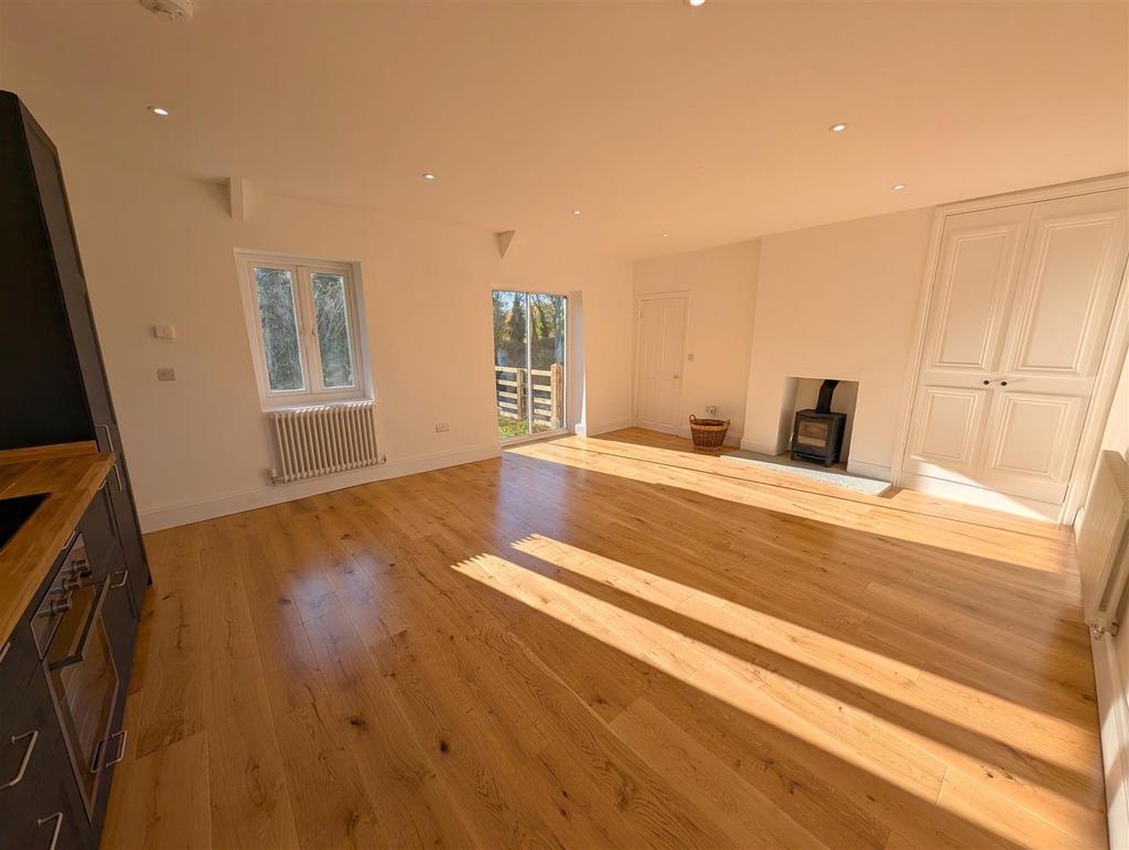 Lounge/Kitchen