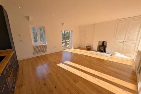 2 bedroom cottage to rent, Church House, Walworth