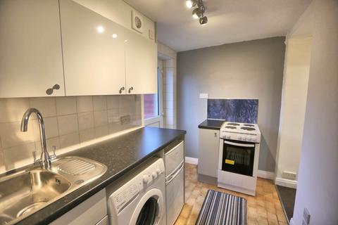 1 bedroom flat to rent, Cross Street, Macclesfield