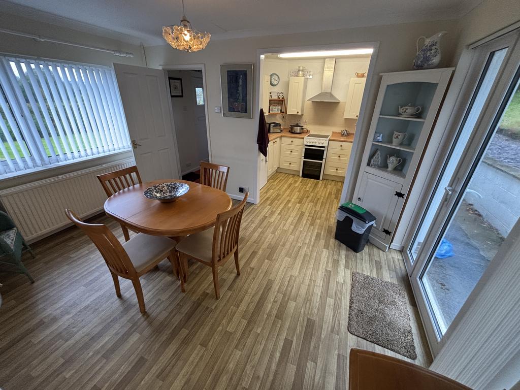 Dining room (second image)