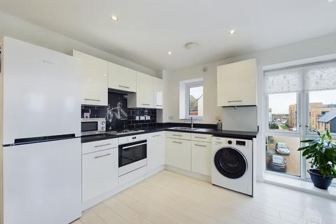 65 Sunliner Way, South Ockendon, RM15 5FS