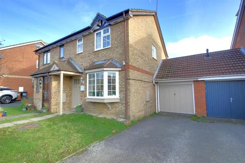 3 bedroom semi-detached house for sale, Abbey Drive, Abbots Langley