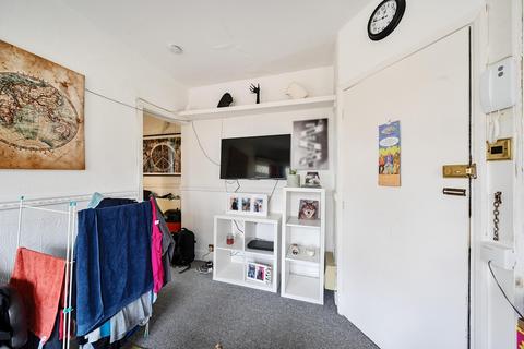 1 bedroom flat for sale, Bath Road, Maidenhead, SL6