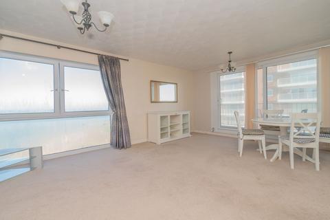 2 bedroom flat for sale, The Parade, Birchington, CT7