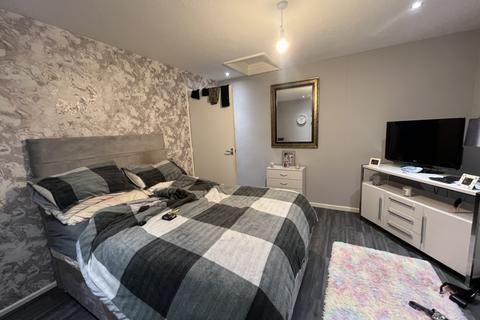 8 Parish View, Salford, M5 3PA