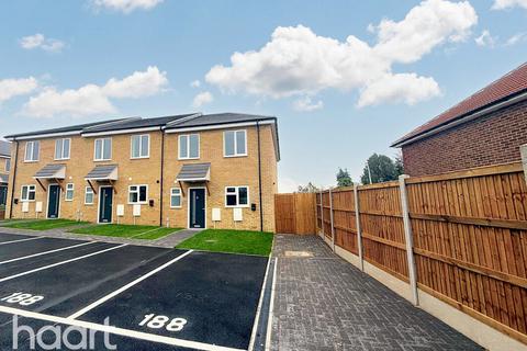 3 bedroom end of terrace house for sale, Laburnum Road, Rochester