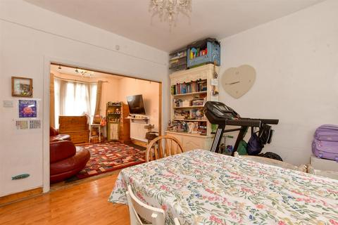 4 bedroom terraced house for sale, Capworth Street, Leyton