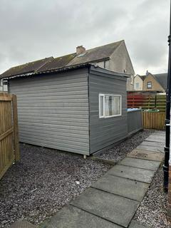 3 bedroom semi-detached house to rent, Avondale Drive, Bathgate EH48