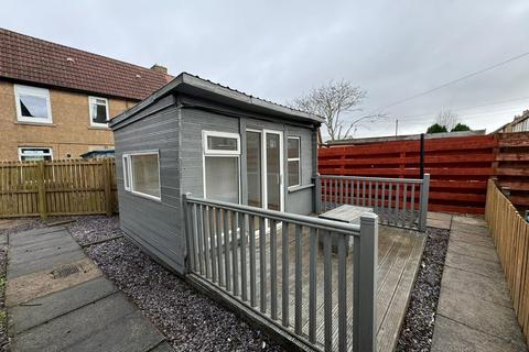 3 bedroom semi-detached house to rent, Avondale Drive, Bathgate EH48