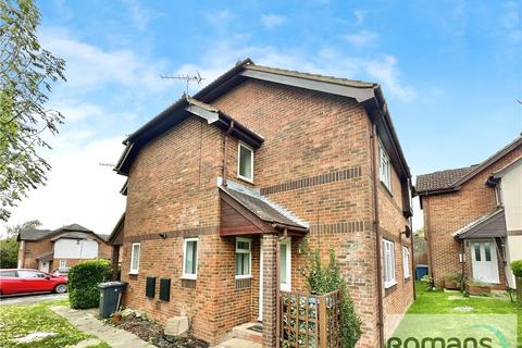 1 bedroom semi-detached house for sale, Barn Meadow Close, Church Crookham, Fleet